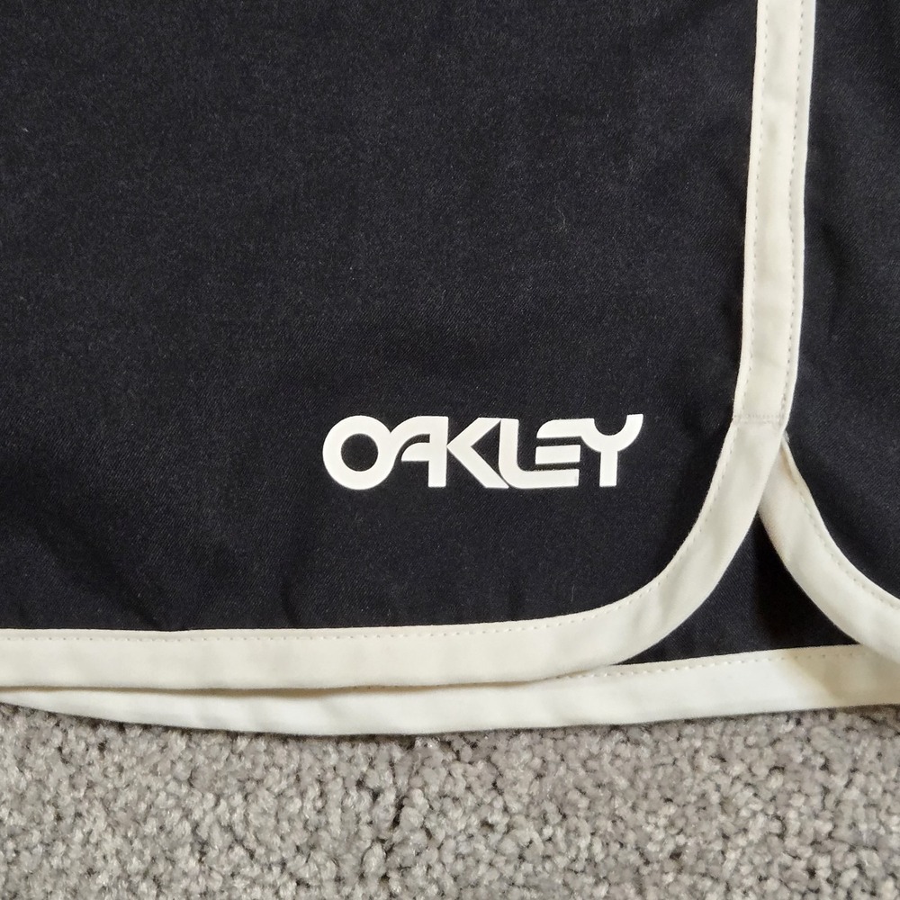 Oakley Board Shorts Mens 38 Solid Crest Black Lightweight Swim Surf - Picture 2 of 7